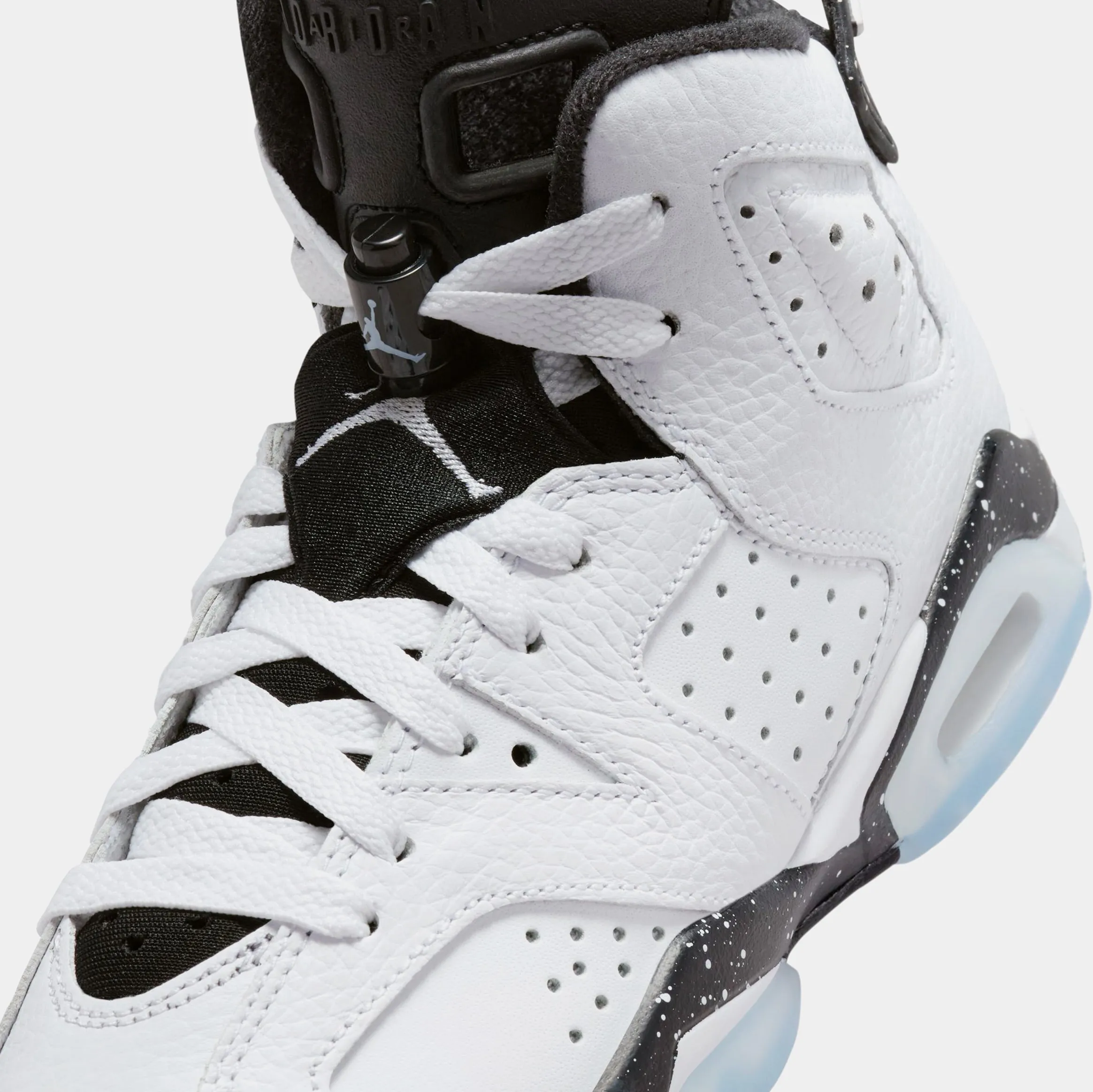 Air Jordan 6 Retro White & Black Grade School Lifestyle Shoes (White/Black)