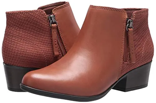 Clarks Women Adreena Hope Ankle Boot Mahogany Leather 9 Wide Pair of Shoes