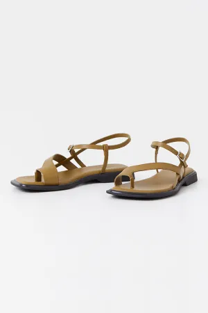 IZZY STRAPPY SANDAL