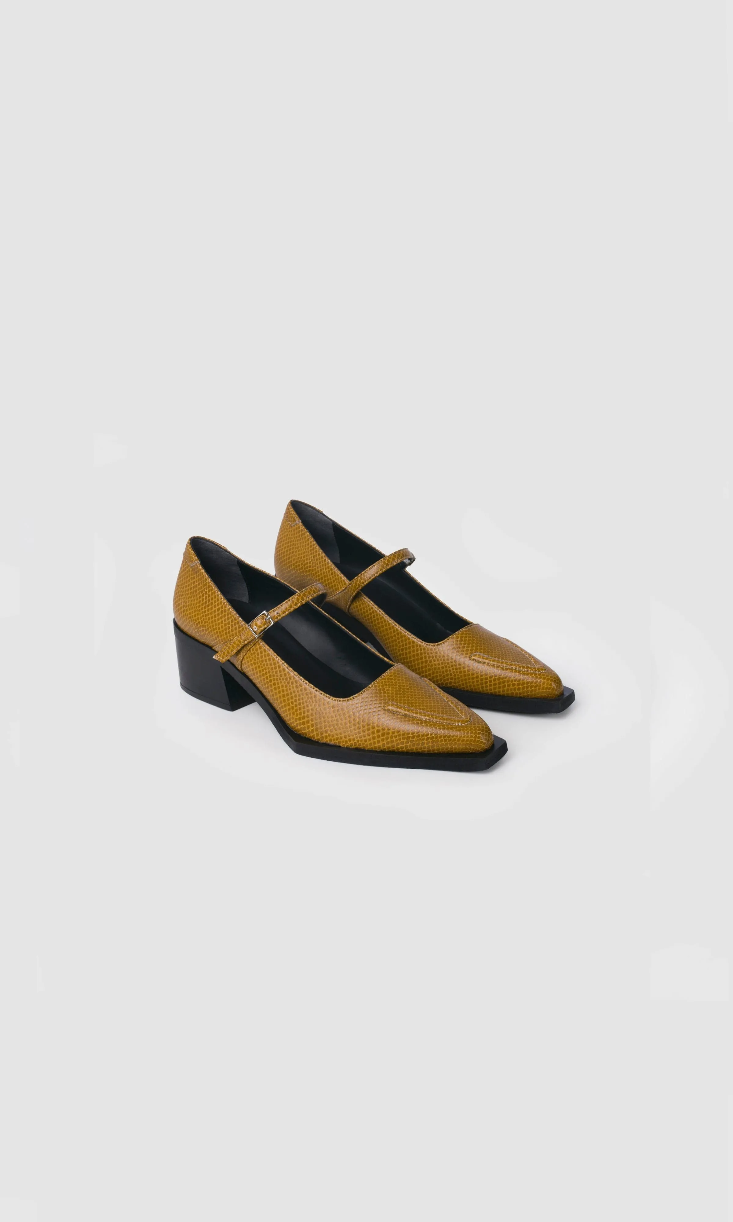 Julia Apple Leather Vegan Pumps | Hazel