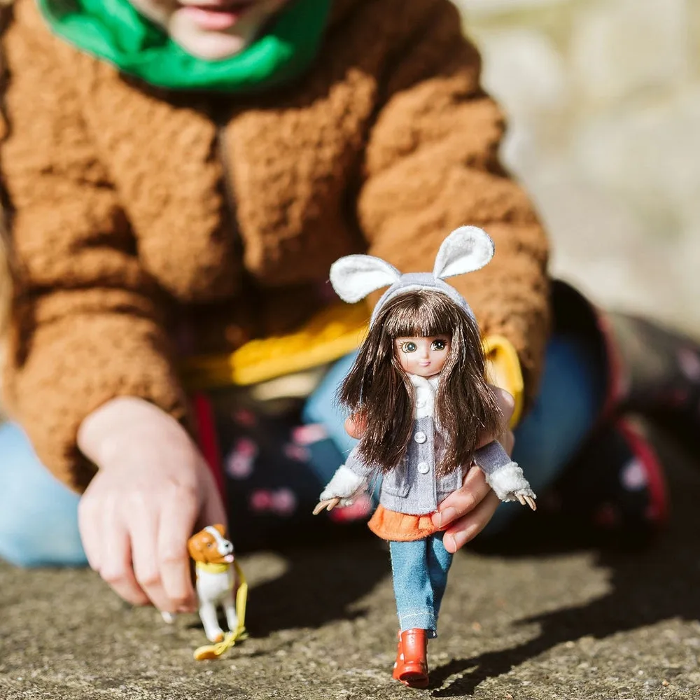 Lottie doll walk in the park