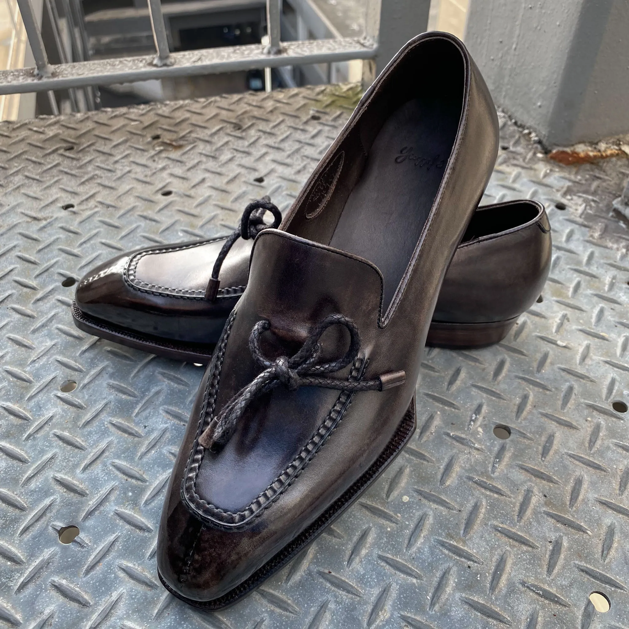 Minden Split-Toe Loafer Shoes