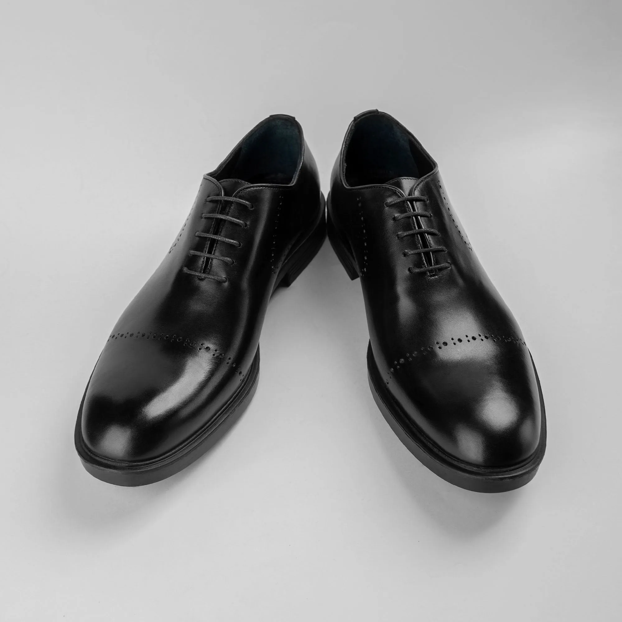 Oxford Whole Cut Shoes - Black