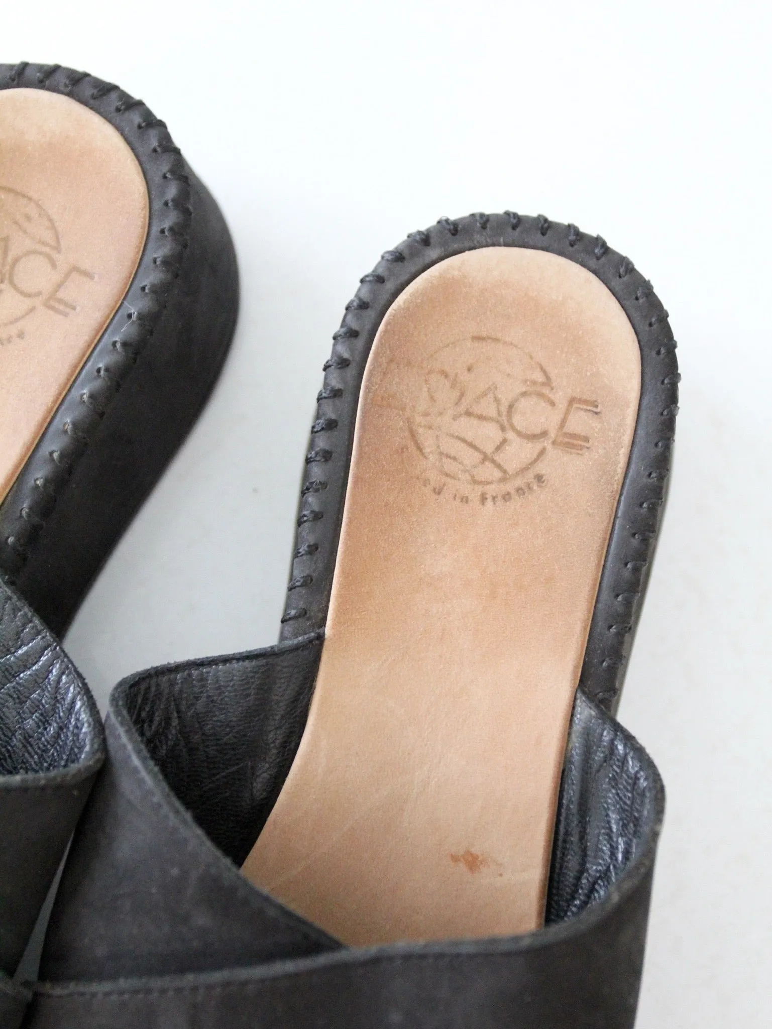 vintage 90s Espace black sandals