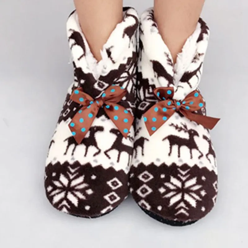 Winter Warm Women Indoor Shoes Lovely Reindeer Pattern Plush Cotton Shoes Bota With Bow Non-slip Soft Sole Home Floor Slippers