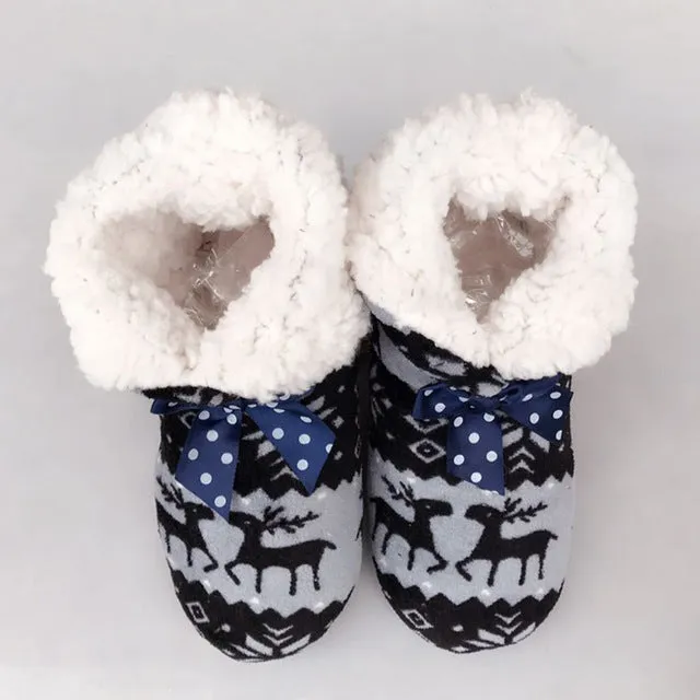 Winter Warm Women Indoor Shoes Lovely Reindeer Pattern Plush Cotton Shoes Bota With Bow Non-slip Soft Sole Home Floor Slippers