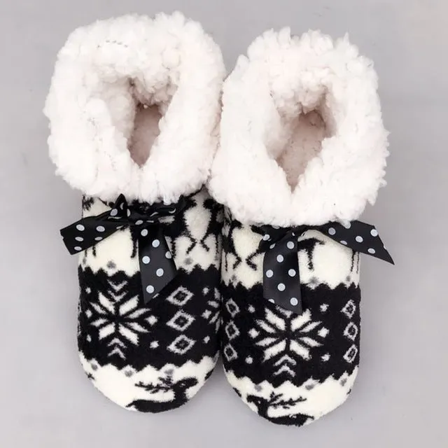 Winter Warm Women Indoor Shoes Lovely Reindeer Pattern Plush Cotton Shoes Bota With Bow Non-slip Soft Sole Home Floor Slippers